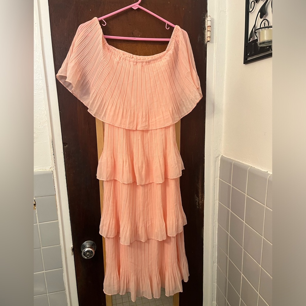 Never Worn, Pink Dress. Medium. 🩷